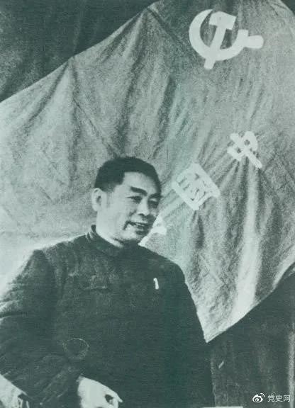 1949年3月，周恩來在中共七屆二中全會上講話。